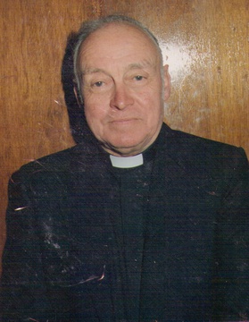 Father Scully, dressed for what he did best!